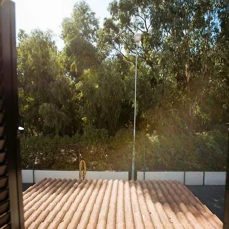 Semesterbostad Odissea Beach House Larnaca